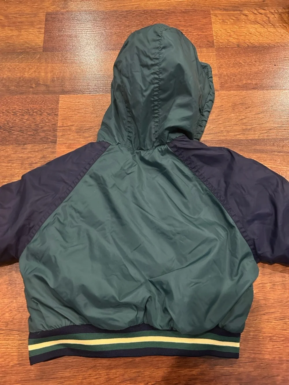 Vintage 90’s Disney Kids Tigger Reversible Jacket Winnie the Pooh 4T Green